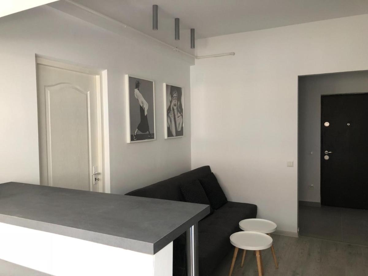 Staycity Modern Apartment Bukarest Exteriör bild
